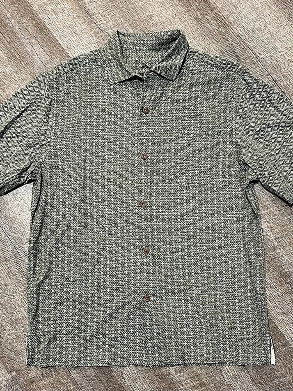 Tommy Bahama Silk Shirt Medium Geometric Textured Short Sleeve Camp Button Up
